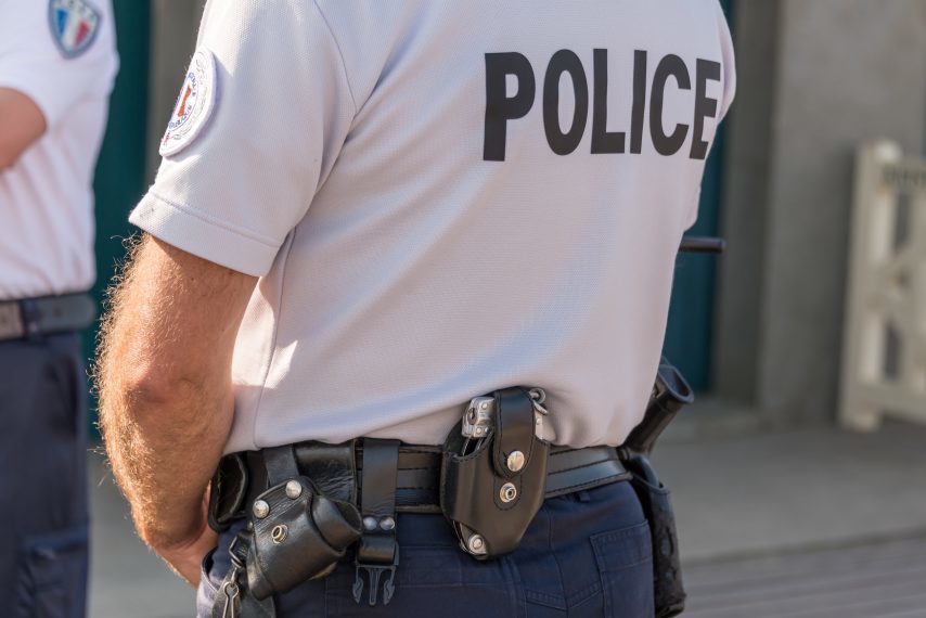 Illus Police 1 854x570